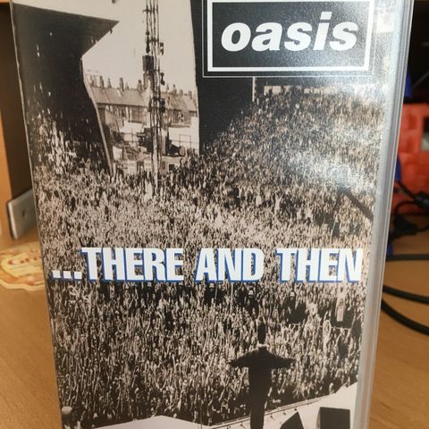 Oasis - There and Then VHS selges