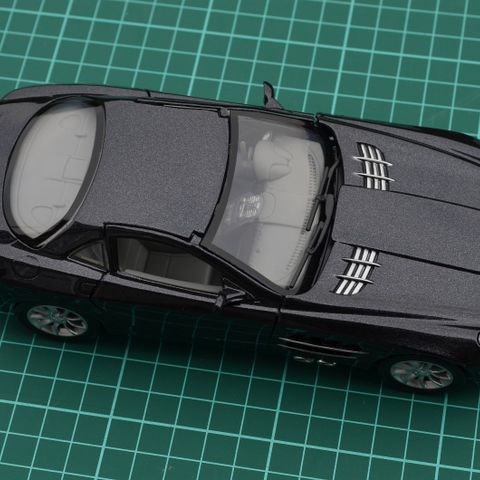 MOTORMAX Mercedes SLR McLaren 1:24