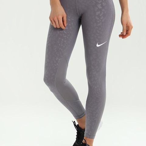 Ønskes kjøpt Nike tights