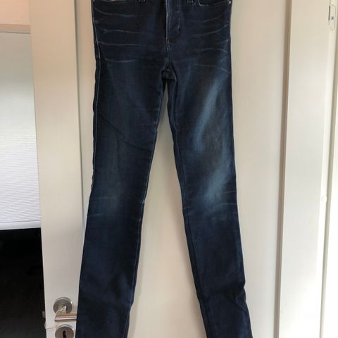 Diesel skinzee str 26/32