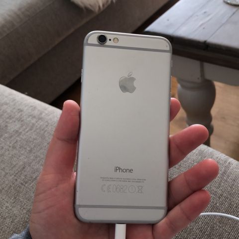 iPhone 6 64 GB i sølv