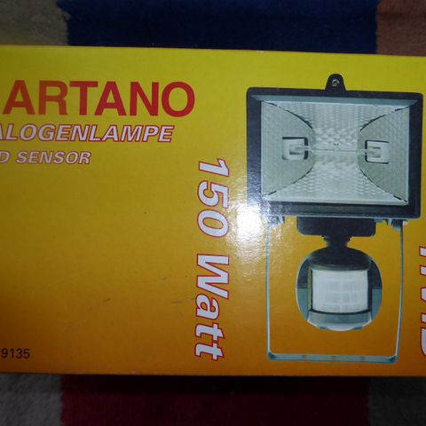 Sartano Halogenlampe med sensor kr 299.-