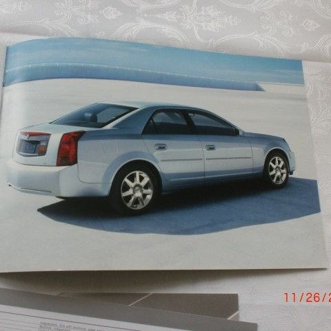 Bilbrosjyre av Cadillac  CTS 2004