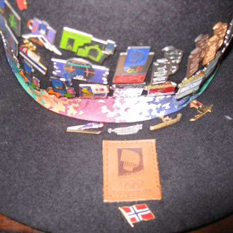 OL hatt fra 1994 med pins