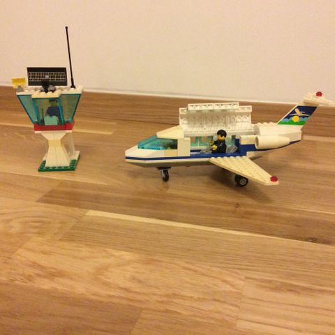 LEGO City 1775 Airline Promotional Set: Jet and Tower