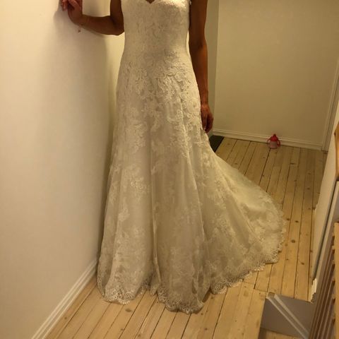 Pronovias brudekjole str.36-38