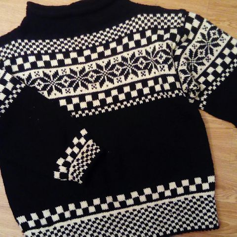 Ull genser. Fana mønster fra Hordaland.