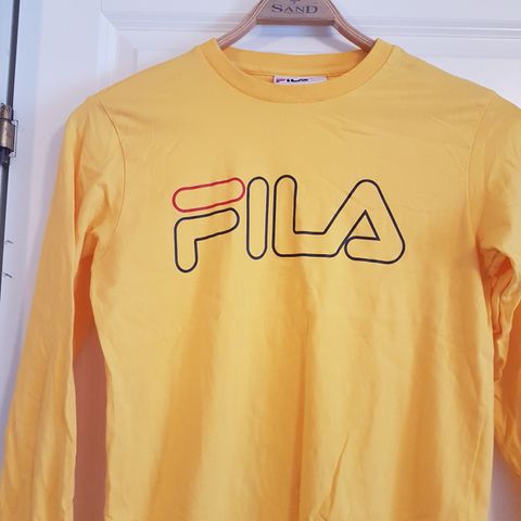 Fila langermet t-skjorte