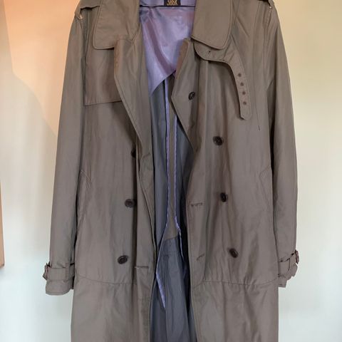 Paul Smith trenchcoat selges