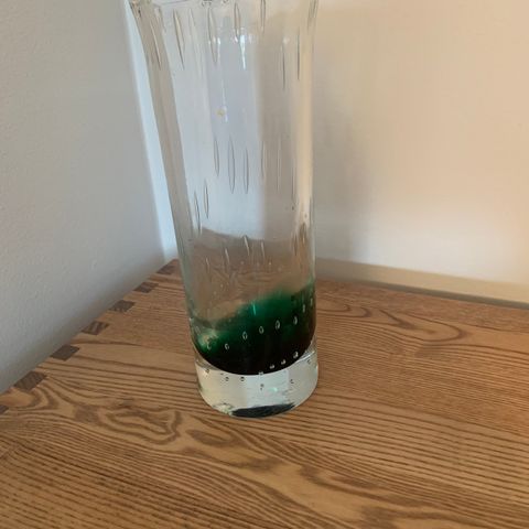 Glass vase