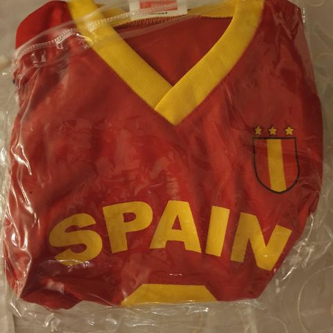 Ubrukt Football klær SPAIN str 4/5