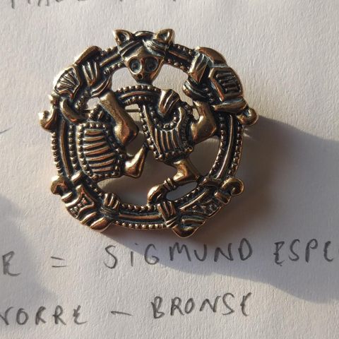 5 Snorre brosje/ anheng  i bronse fra Sigmung Espeland