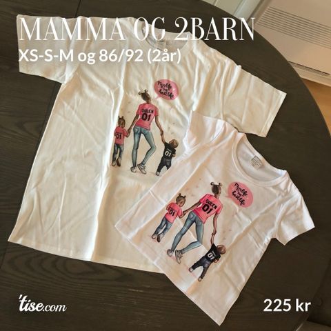 Mamma og 2 barn T-skjorter