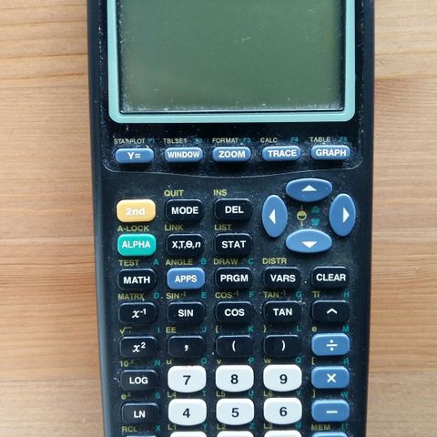 Texas Instruments ti-83 plus. Lite brukt.