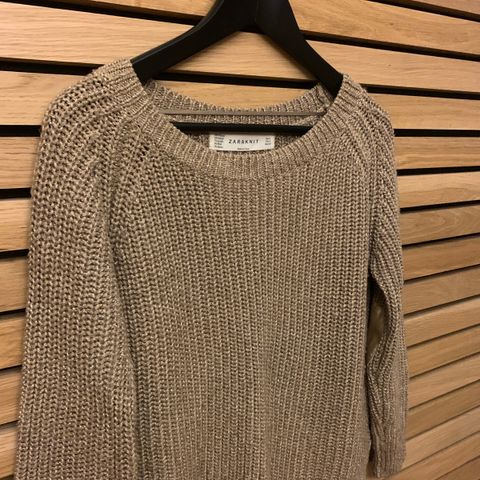 Zara strikkegenser gullbeige