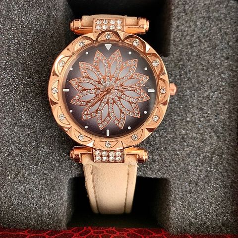 Super vakker og moterik Dazzeled klokke i vakker design