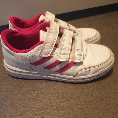 Adidas str 32