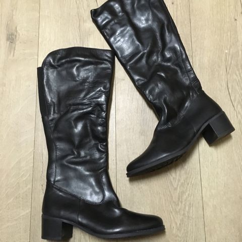 Nye støvletter FACE Leather 38 med tag