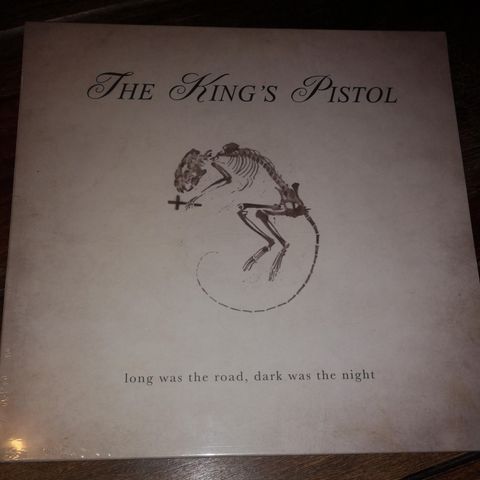 The King's pistol - Long was the road, dark was the night