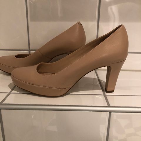 Pumps str 38,5