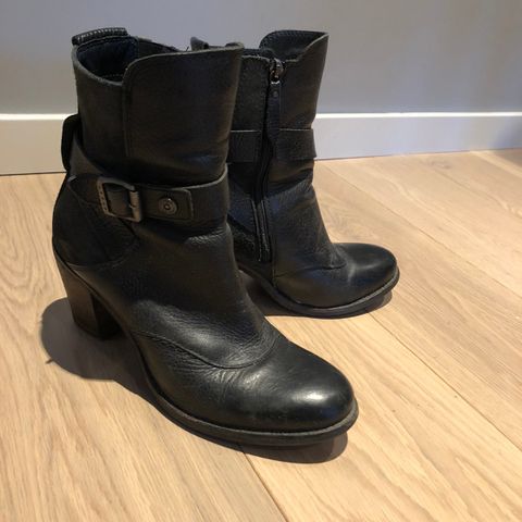 Tommy Hilfiger boots str 38