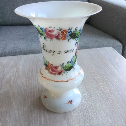 Gammel, håndmalt vase, 17 cm