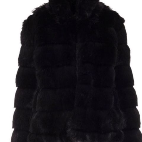 Fake Fur jakke fra Nelly