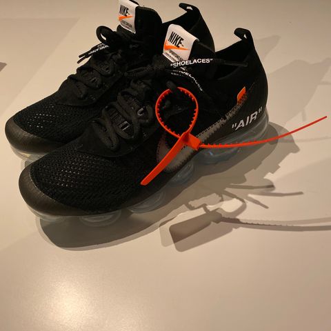 Ds Nike off white vapormax str. 43