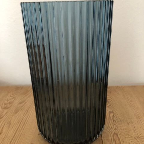 Lyngby vasen blå 13,5 cm
