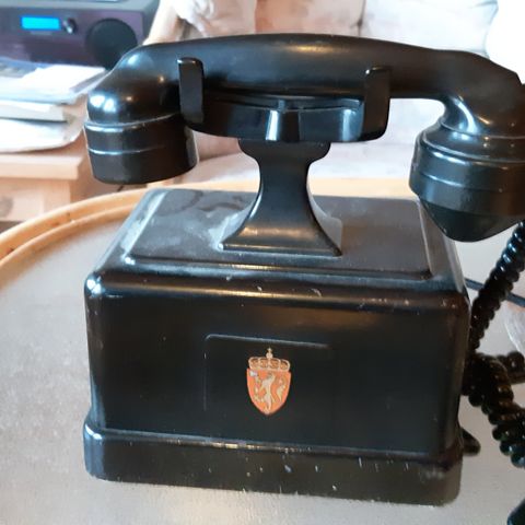 Antikk telefonapparat