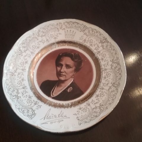 Figgjo Kongefamilien  plate