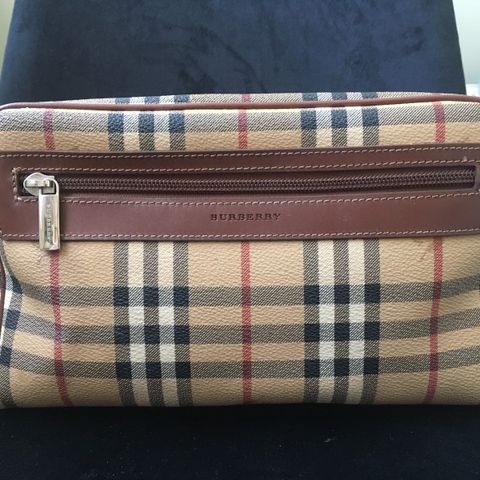 Burberry toalettmappe