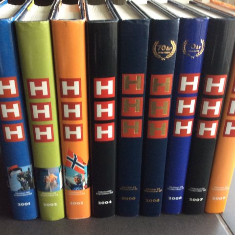 HVEM HVA HVOR-bøker 2000,2001, 2002, 2003, 2004, 2005, 2006, 2007, 2008, 2009