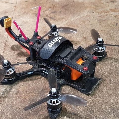 Storm Moby-X3 ARF fra Storm. 3" props (quad/drone)