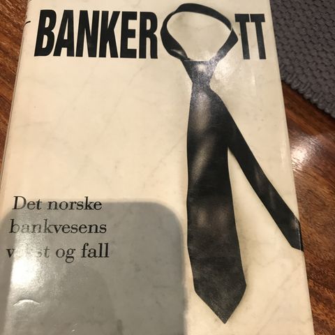 Geir Imset - Gunnar Stavrum.   Det norske bankvesen vekst og fall