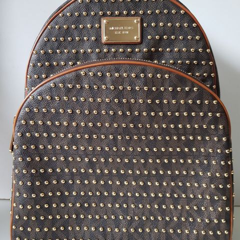 Michael Kors Studded Logo-print Ryggsekk i stor str (Large).