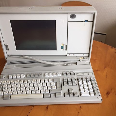Retro IBM bærbar PC