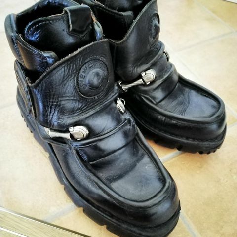 New Rock boots 42 black