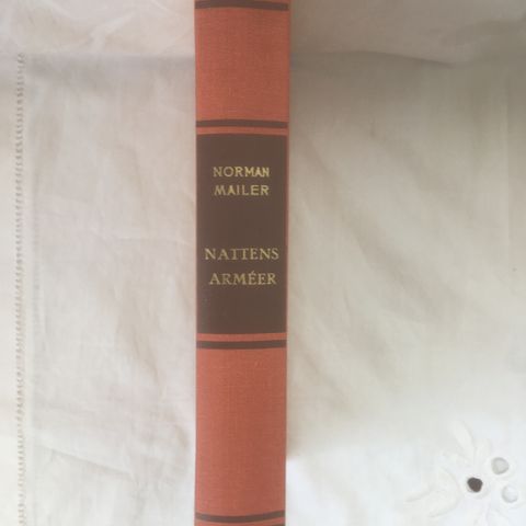 BokFrank: Norman Mailer; Nattens armèer (1969)