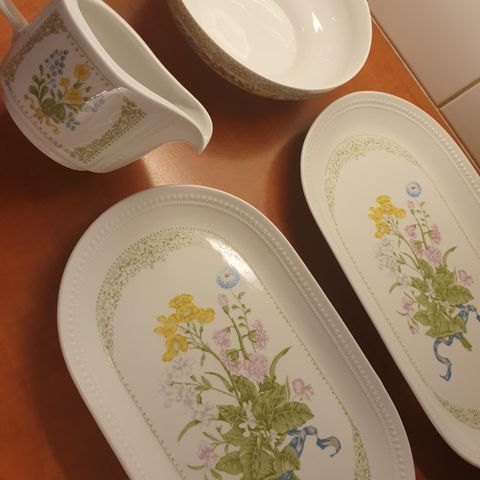 Fine China servise