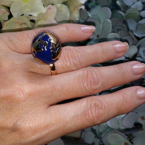 Lekker globe ring the earth 14k rolled gold i ring