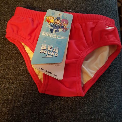 Babysvømming? Ubrukt rosa Speedo badebleietruse selges kr 100