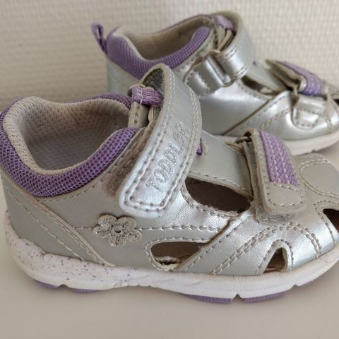 Fine Toddler sandaler str 20