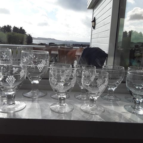 Hadeland glass ,,Adolf''-,,Arvid"-, Ståle Kyllingstad,Bjørg''-dessertglass .
