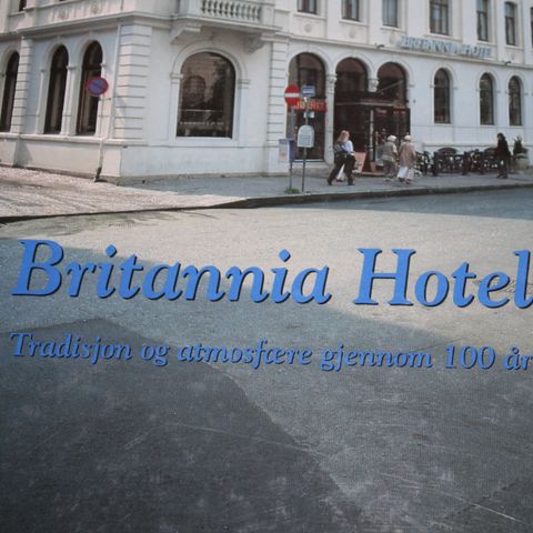 bok tilsalgs   historie om britania hotel