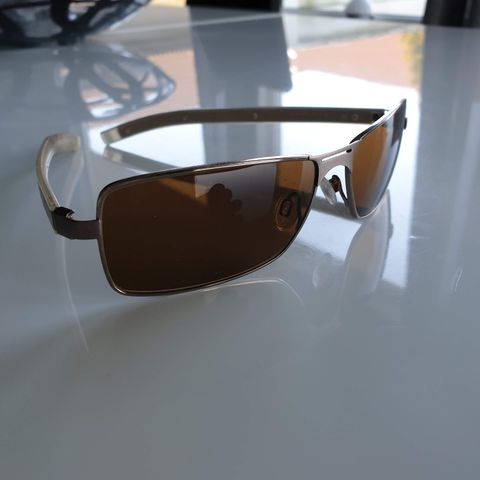 Tøff Rodenstock solbrille selges.