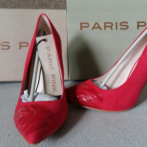 Paris Pink sko str. 37 og 38. Lekkert til jul, 17 mai og bryllupsfest osv. ✨