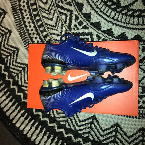 Nike mercurial vapor 3