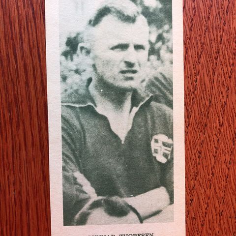 Gunnar Thoresen Norge  Larvik Turn Samlebilde fotballkort fra 50-tallet selges