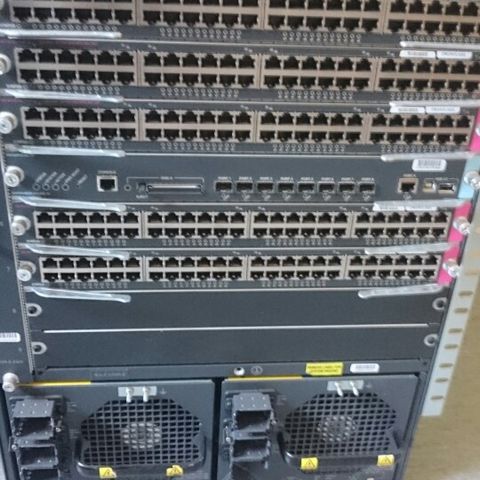 Cisco 6509-E , kraftig switch med mange porter kr 750,-